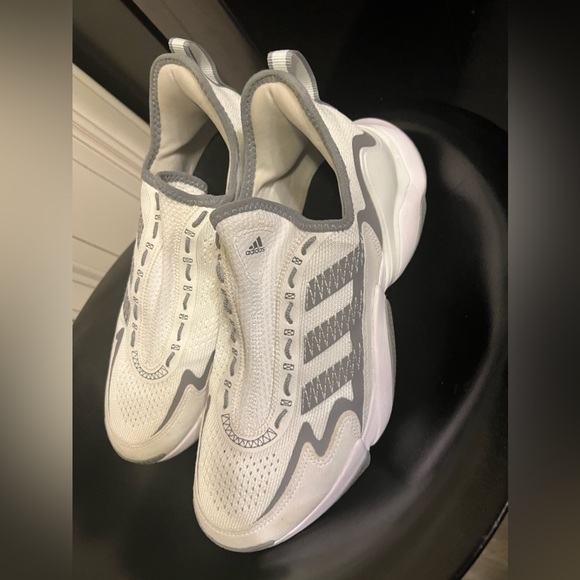 ADIDAS Impact FLX White Silver Grey Football Training Shoes Sneakers Mens 9.5 - Picture 1 of 11